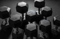 THE ESSENTIALS Black Rubber Hex. Dumbbell, different weights, 1pcs