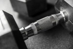 THE ESSENTIALS Black Rubber Hex. Dumbbell, different weights, 1pcs